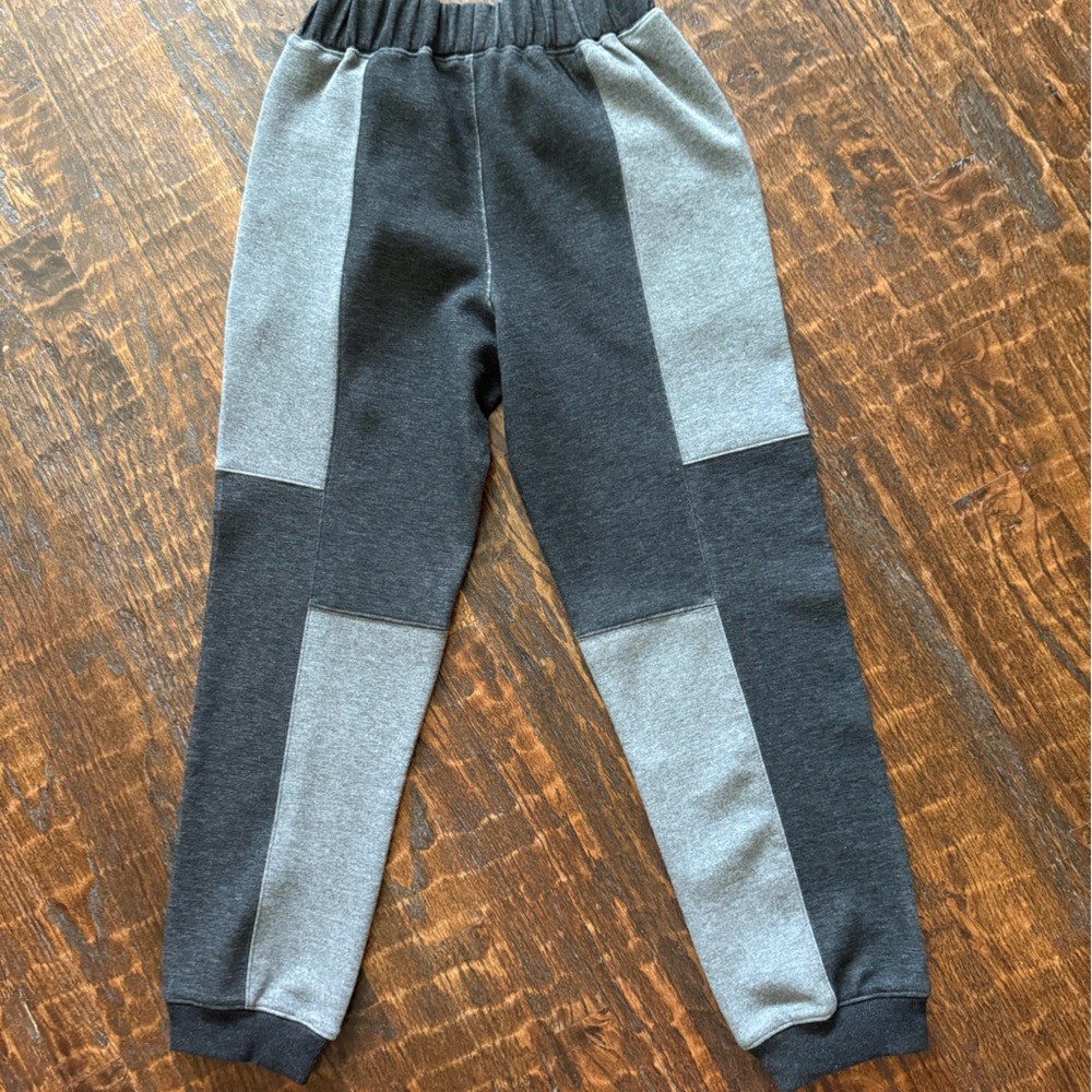 Women's Gray and Black Jogger Set - Picture 5 of 8
